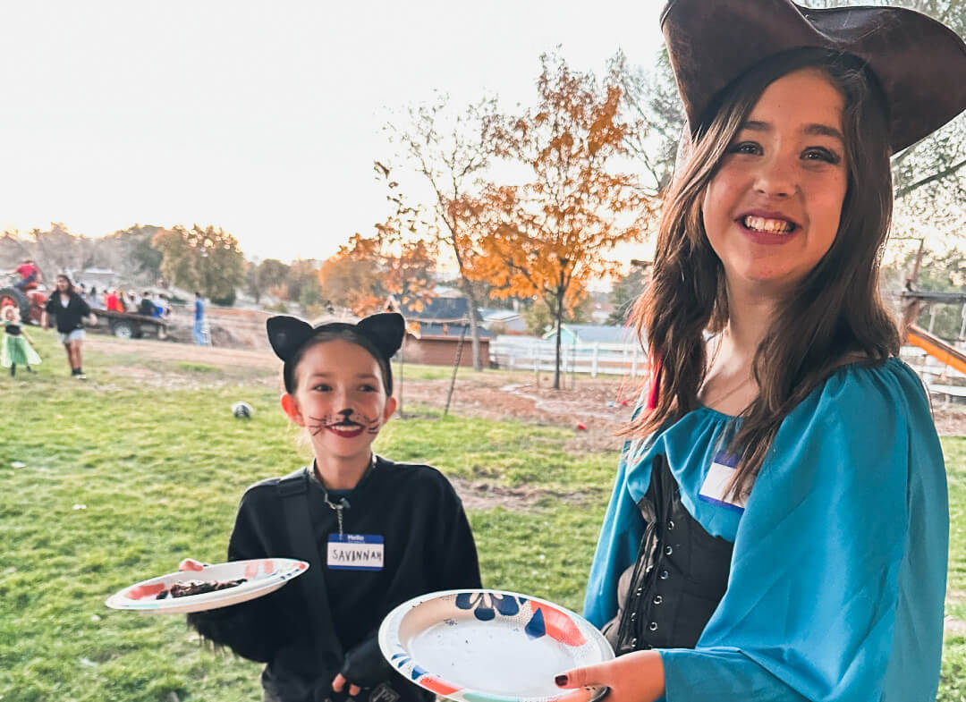 two-girls-in-halloween-costumes